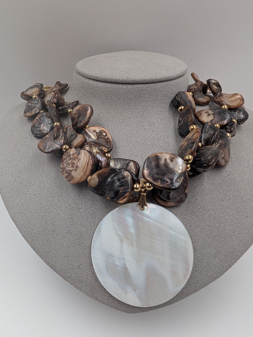 Peyton Bre Mother of Pearl Shell Statement Collar Necklace Multi Strand | 0526